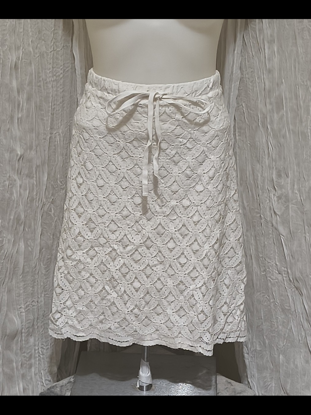 Max Edition White Lace Midi Skirt with Drawstring Waist